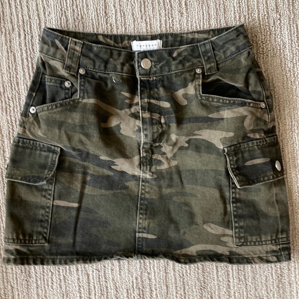 Top Shop Camo Size 4 Mini Jean Skirt